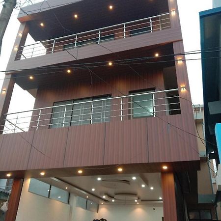 Woodland Lodge And Restaurant Guwahati Buitenkant foto