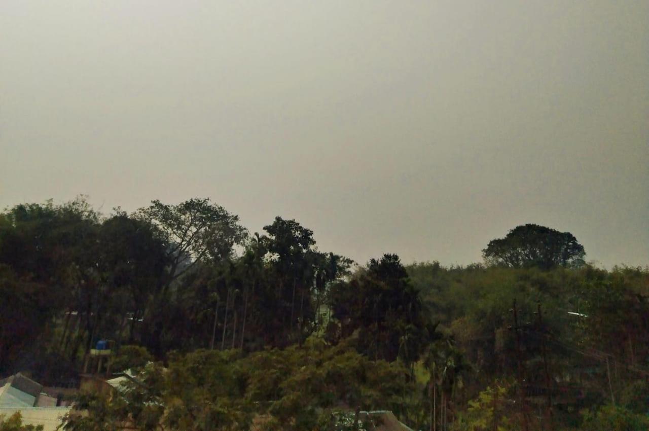 Woodland Lodge And Restaurant Guwahati Buitenkant foto