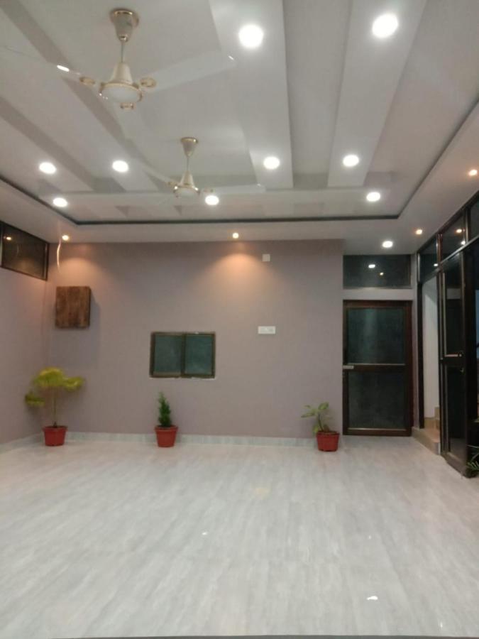 Woodland Lodge And Restaurant Guwahati Buitenkant foto