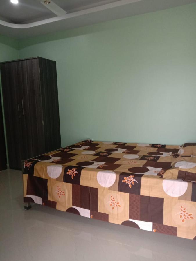 Woodland Lodge And Restaurant Guwahati Buitenkant foto